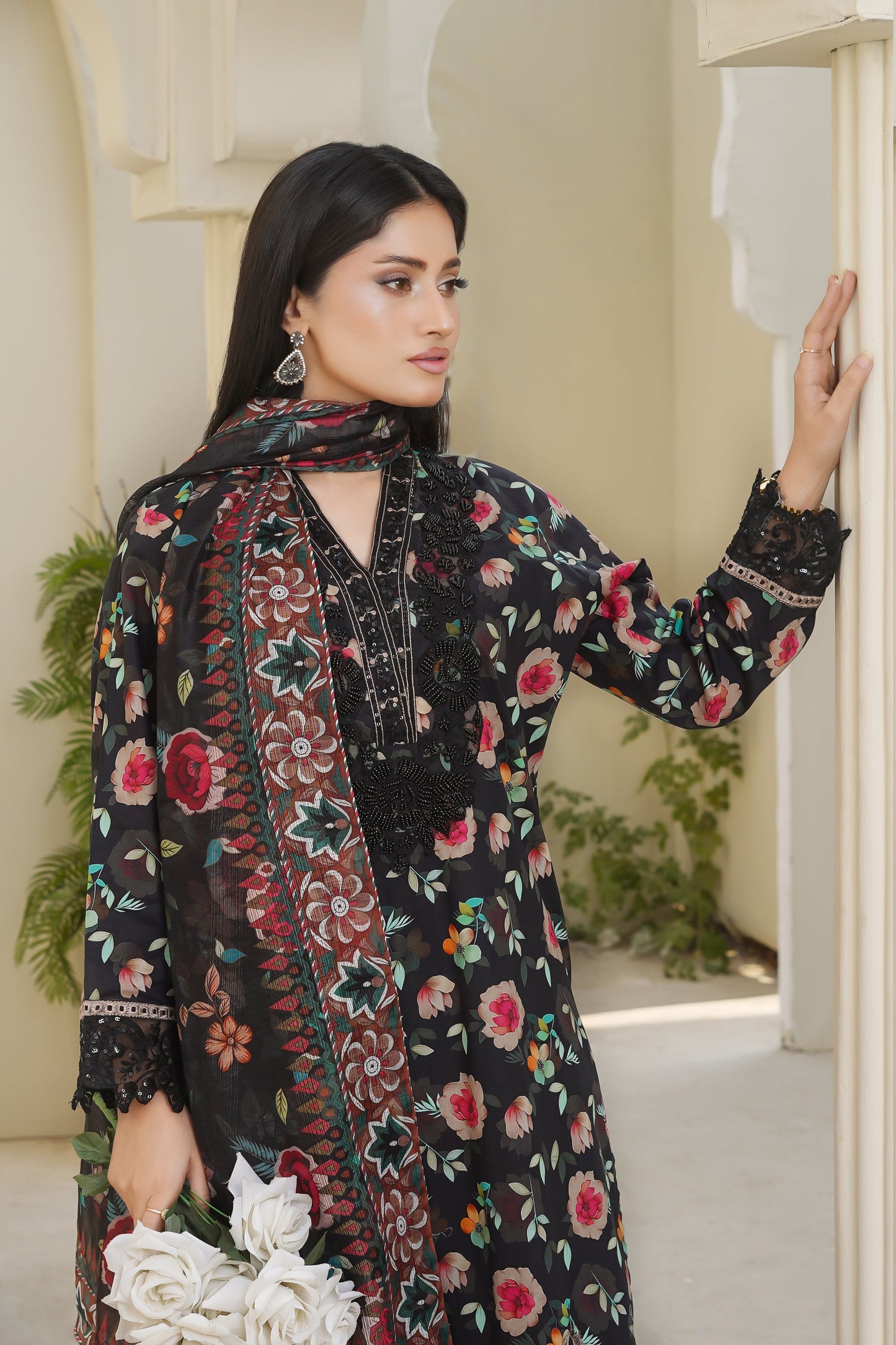 black flower print 3 piece suit stich